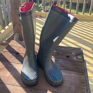 Capellini of new York size 6 tall l rain boots